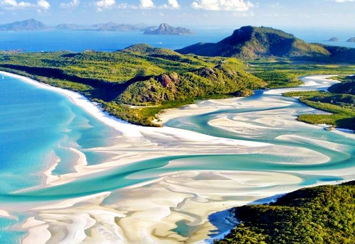 Whitehaven-Beach-Australia